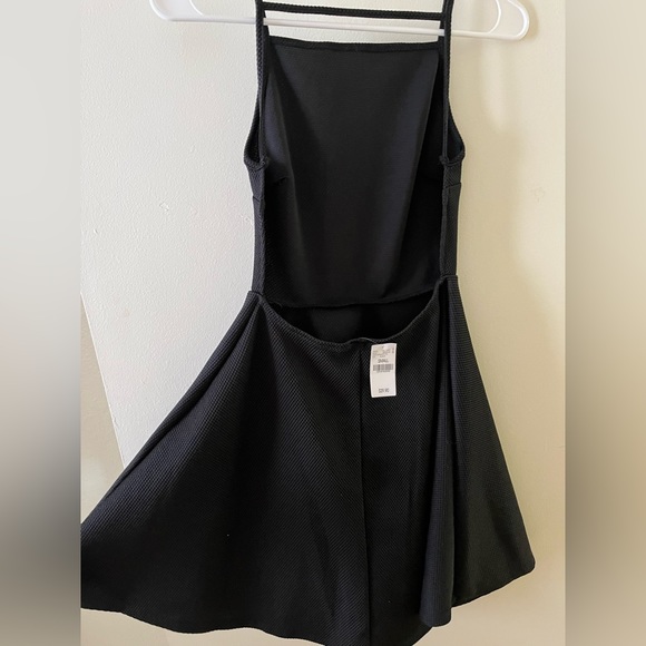 Wet Seal Dresses & Skirts - NWOT 🖤 WET SEAL little black dress backless s S